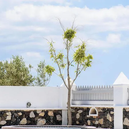 Afroditi Santorini